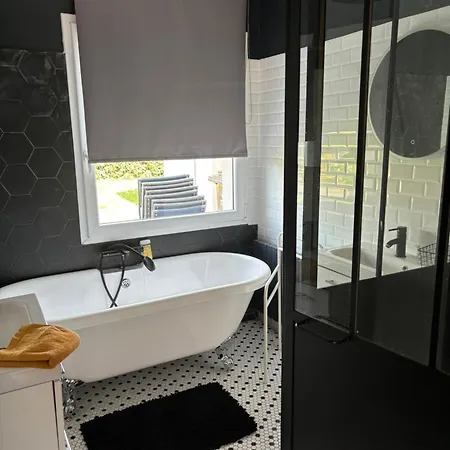 « beausejour » De 180 M2 * Urville-Nacqueville